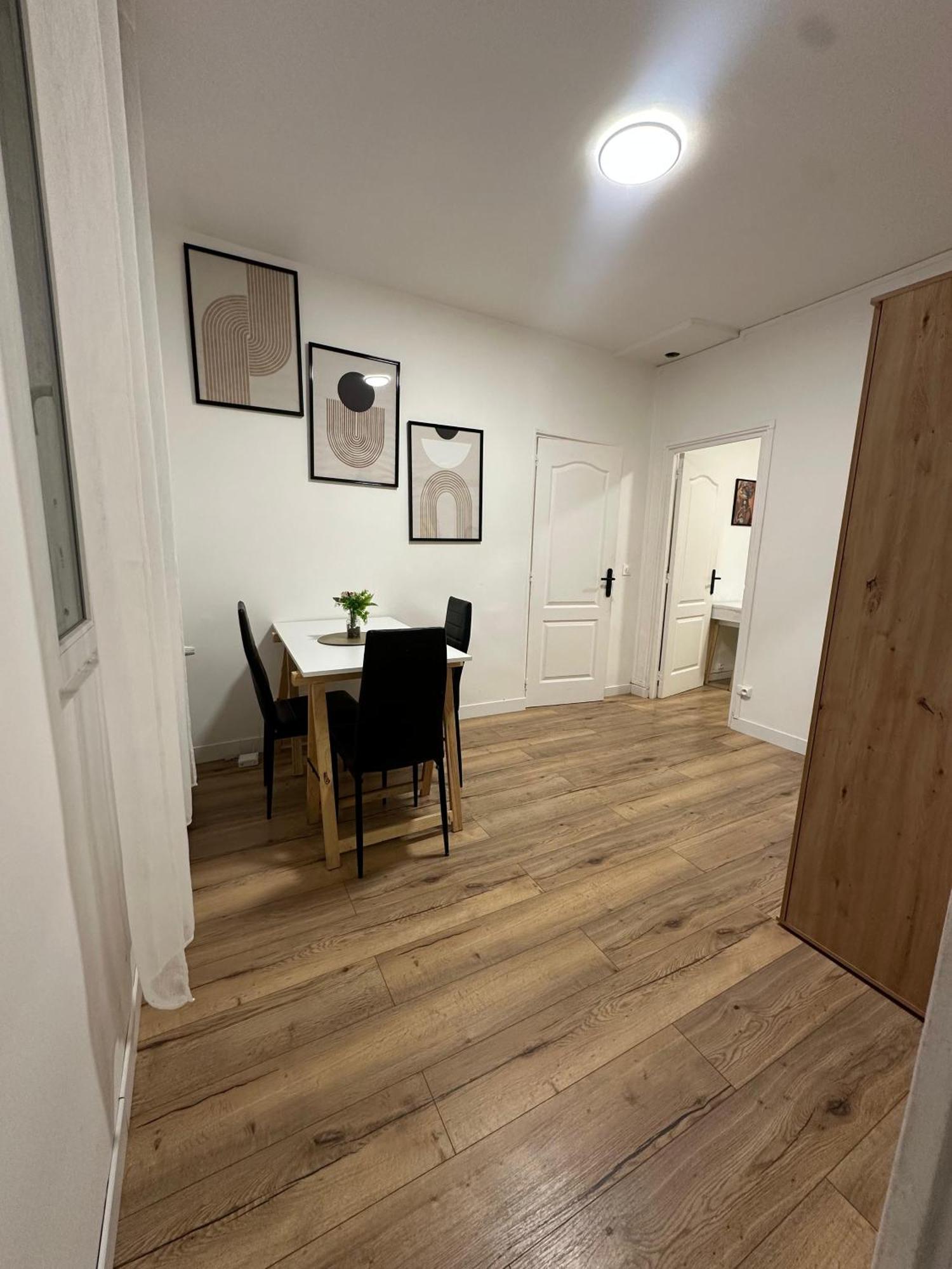 Charmant Appartement Americain 圣但尼 外观 照片